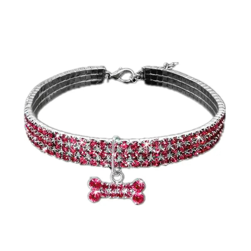 XILO - Glitterhalsband för Hundar. - Justerbar Storlek med Strass och Sött Ben-Hänge, Perfekt för Sociala Tillställningar och Speciella Händelser